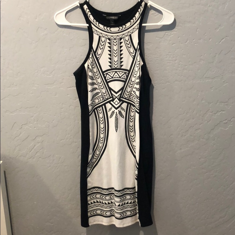🌿 Express Dress